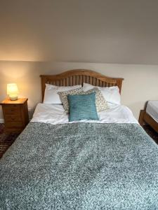 Family Room with En-suite Shower room in Strathallan B&B