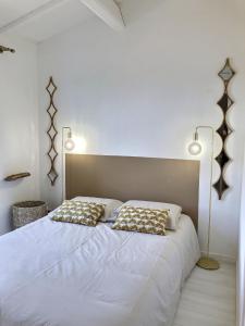 L’atypique : 2 chambres Piscine parking