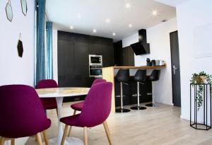 Appartements La Loge en Or - Parking public - Triplex - Proche centre et autoroute : photos des chambres