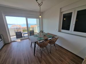 Sea view apartment