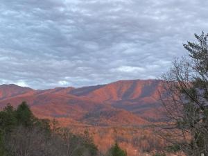 Gatlinburg Smoky Mountain Cabin Amazing Views