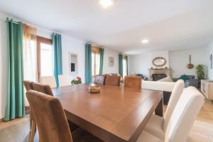 newly renovated Large villa with garden