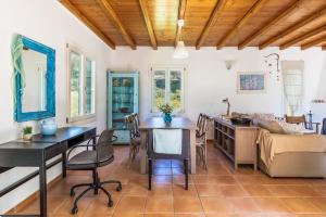 Myrtos House at Agnontas