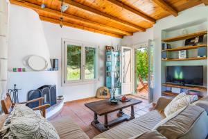 Myrtos House at Agnontas