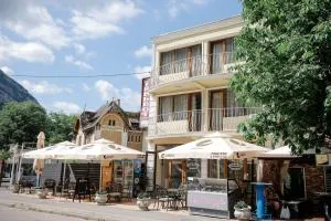 Pensiune Restaurant Select - Karánsebes