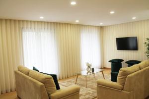 Helenas Family House