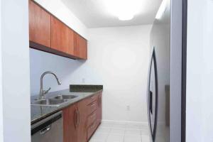 Gorgeous 2BR in the Heart of Brickell, Free Parking