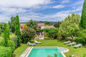 Sejours chez l'habitant Clos des herissons, chambre mimosa, piscine, jardin : photos des chambres