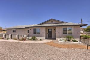 Putting Green, Pool Access Lake Havasu City Home!