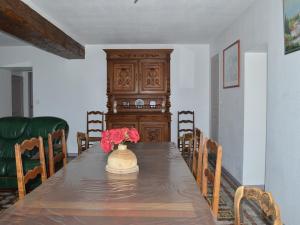 Maisons de vacances Gite Montaiguet-en-Forez, 5 pieces, 8 personnes - FR-1-489-371 : photos des chambres