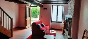 Maison accueillante à Saint-Amand-en-Puisaye avec jardin
