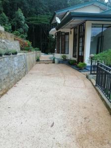 Yara Plantation Bungalow Adams peak Maskeliya