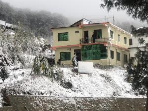 Nayagaun Village Resort