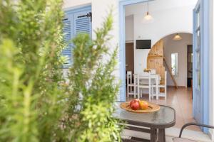 Aqua Naxos Apartments & Suites
