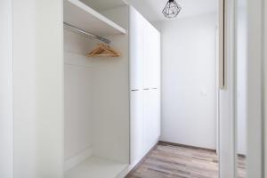 Arctic Starry City Suite