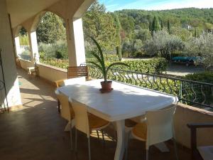 Maisons de vacances Gite rouvier draguignan : photos des chambres