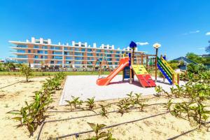 Marvell Design with heated pool&Playground