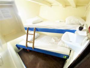 Rhythm Floating Hostel - Zadar