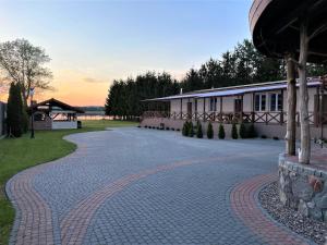 Siedlisko Miluki - Apartamenty nad Jeziorem z Jacuzzi & Sauną