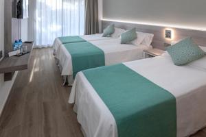 Triple Room with Side Sea View (3 Adults) room in 4R Casablanca Playa