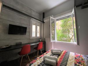 Dreamy Central Corner