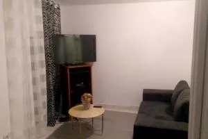 Maison charmante à Montgeron avec terrasse - 新城圣乔治