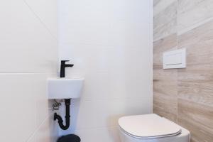 Bella Vista by Mountain ways