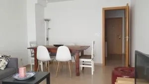 Agradable apartamento a 2 minutos de la playa - Cabañas