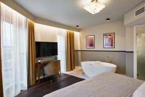 King Room with Balcony room in WIDE Hotel