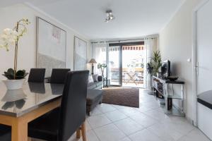 Modern 3 bedroom 3 bathroom apartment for rent near Cannes Old Town walking distance to Palais - 2000