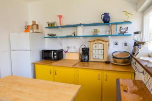 Maisons de vacances Maison pour 5 a Kerity les pieds dans l'eau : photos des chambres