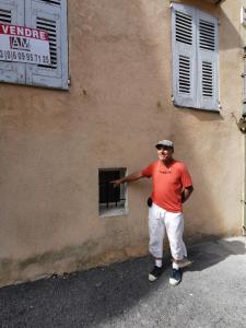 Appartements Le Cocon en plein centre du village medieval de Mougins vue mer : photos des chambres