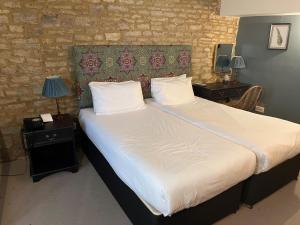 Jersey Arms Hotel Bicester