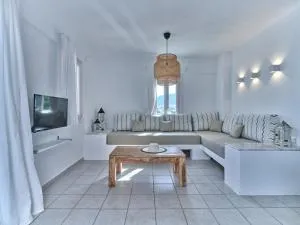 Ilios Home, walking distance from Logaras sandy beach, Paros - Logaras