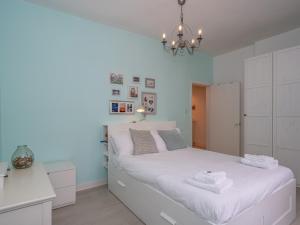 Central Spacious Flat At Royal Mile - Pass the Keys