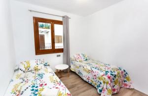 BONITO APARTAMENTO PARA 4 PERSONAS, CENTRO DE MORAIRA