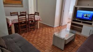 Luxo lateral quadra da Praia