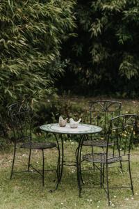 Maisons de vacances Gites du Bulz, en pleine foret proche de la mer : photos des chambres