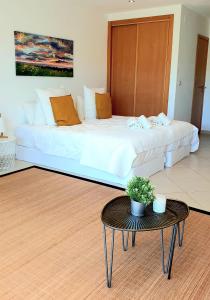 Apartment São Rafael 63 - Beach - Pool - Free wi-fi - Air Con