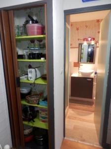 Appartements Locations IDEALOGIS Studios et T2 avec WIFI LAVERIE VELOS : photos des chambres