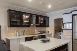 Ballito Manor View 503 - With Generator