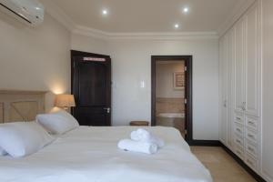 Ballito Manor View 503 - With Generator