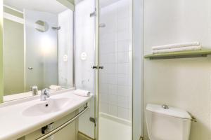 Hotels B&B HOTEL Montpellier Sud Lattes : photos des chambres