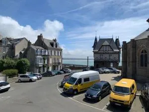 Maison du Cap Lihou, Duplex au 1er et 2ème étage mansardé, Quartier Historique, GRANVILLE - 格朗维尔