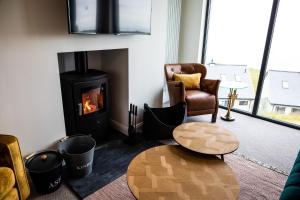 Residence 6 by Together Travel - Luxury 2-Bed Penthouse Apartment