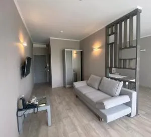 帕拉达酒店  - 捷尔诺波尔