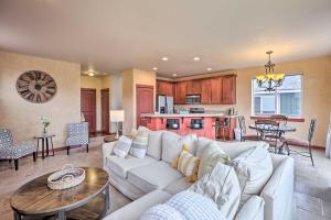 Welcoming Bend Home Less Than 4 Mi to Pilot Butte!