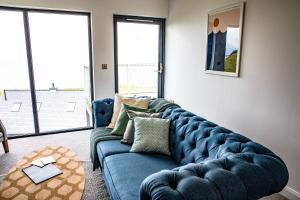2 Bed Penthouse Apartment - 10 Plas