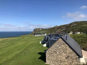 16 - 3 Bedroom Cottage - LP - Pistyll