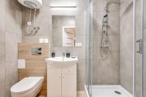 Central Platinum Apartments 26